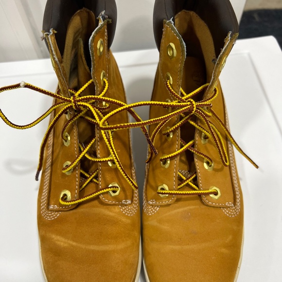 Timberlands - Picture 3 of 6